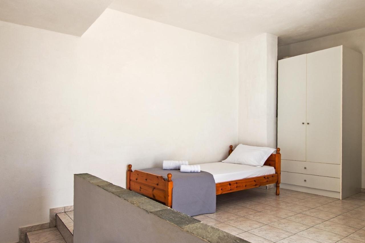 Perigiali Rooms Agali Esterno foto
