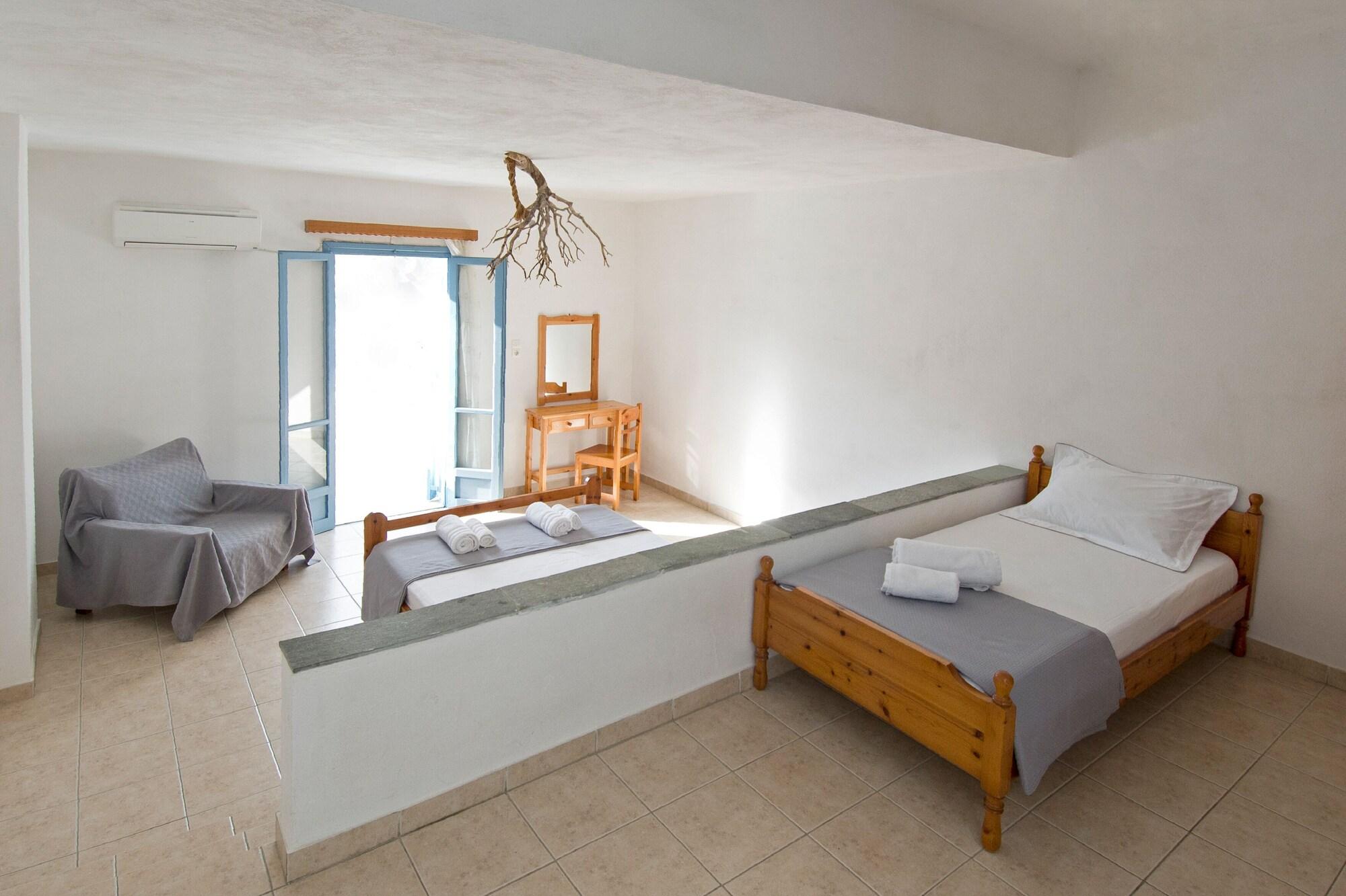 Perigiali Rooms Agali Esterno foto