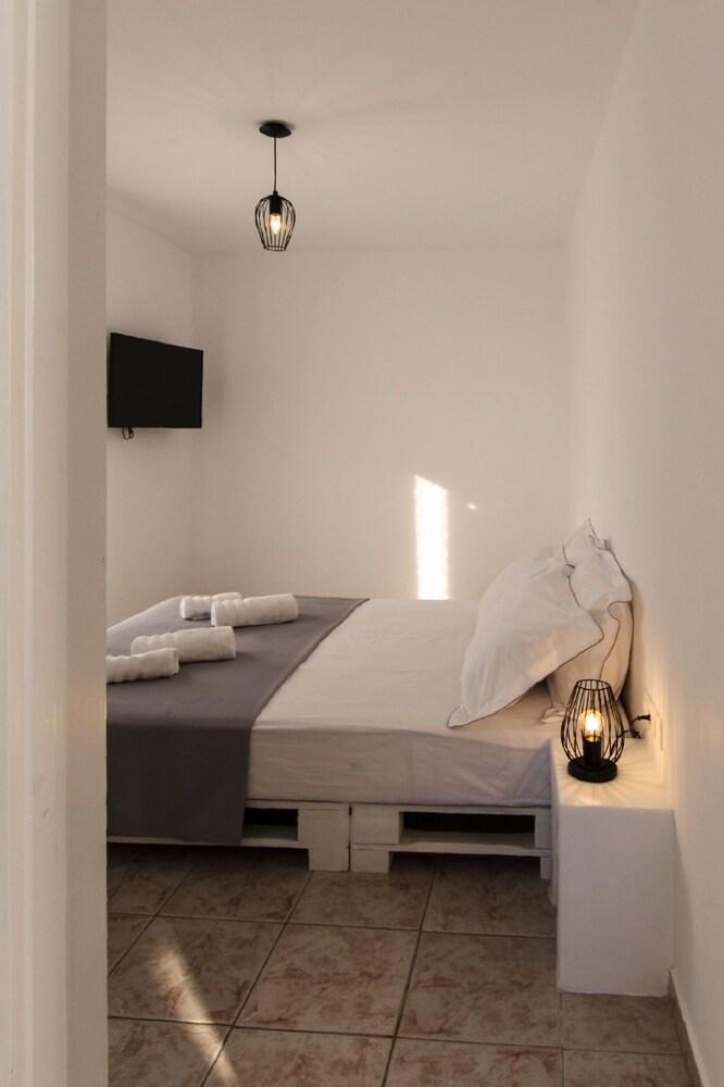 Perigiali Rooms Agali Esterno foto